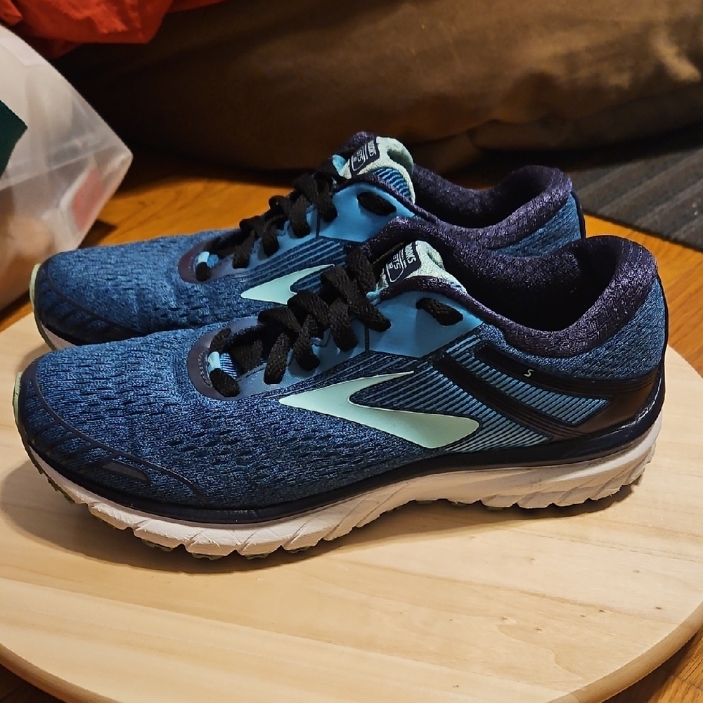 Brooks Blue and Black Athletic Shoes